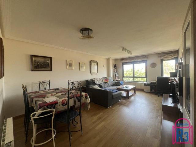 Apartamento en Venta en Villaquilambre