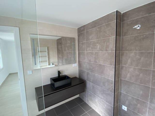 Apartamento en venta en Villena, Alicante