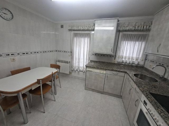 Apartamento en venta en Vitoria Gasteiz, Casco Viejo. Apartamento con terraza de 25 m2. Apartamentos Vitoria.
