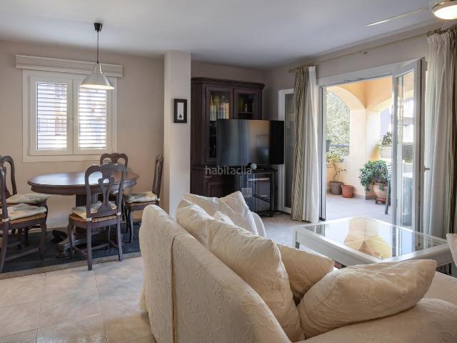Apartamento en venta en Xàbia, Montañar El Arenal. Apartamento a la venta a pocos pasos del Arenal y del Puerto en Jávea, con acceso directo al mar. Apartamentos.