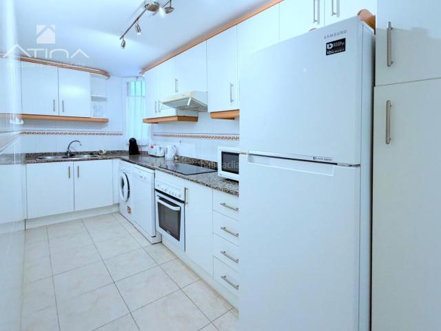 Apartamento en venta en Xàbia, Montañar El Arenal. Apartamento en venta en Jávea junto al canal de La Fontana, con 3 dormitorios, piscina y cerca de la playa del Arenal. Apartamentos.