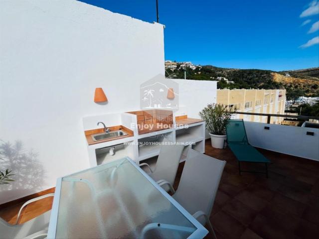 Apartamento en venta en Xàbia, Puerto. Apartamento renovado de estilo Ibiza, con vistas al mar en el corazón del puerto de Jávea. Apartamentos.