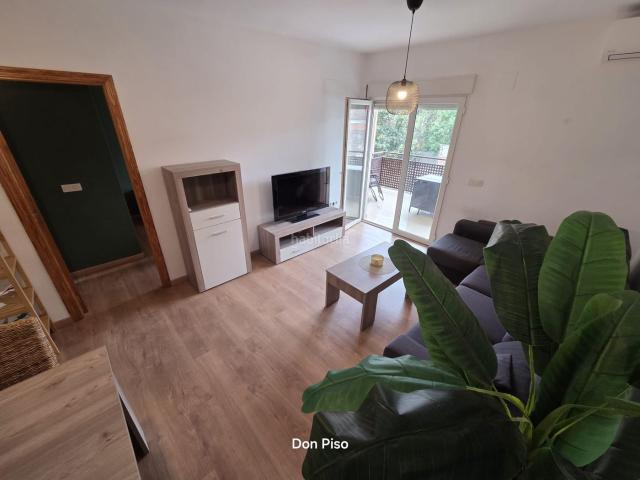 Apartamento en venta en Xaló. Cerca del polideportivo. Apartamentos.