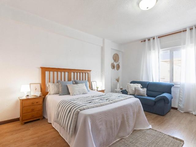 Apartamento en venta en Xeraco. Apartamento de 3 habitaciones con terraza a 80 m de la playa. Apartamentos.