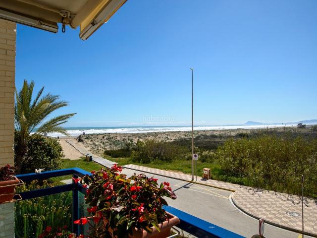 Apartamento en venta en Xeraco. Impresionante vista en Primera Línea de Playa Xeraco junto a playa Xeresa. Apartamentos.