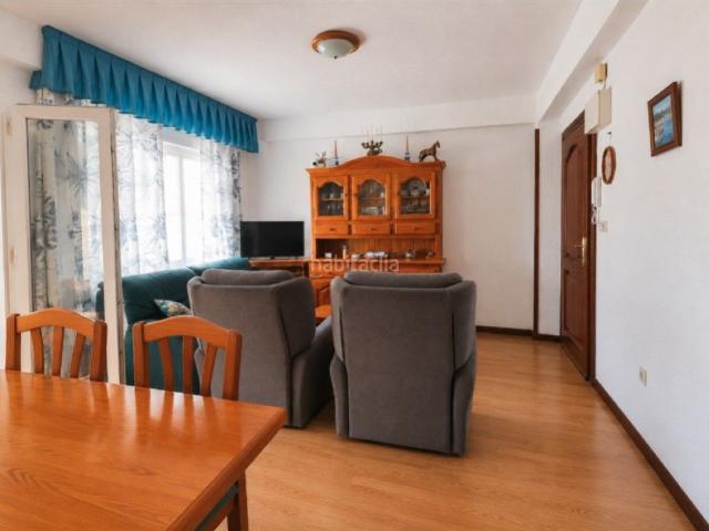Apartamento en venta en Xeraco. Primera línea de playa en Xeraco despierta cada día con el Mediterráneo a tus pies. Apartamentos.