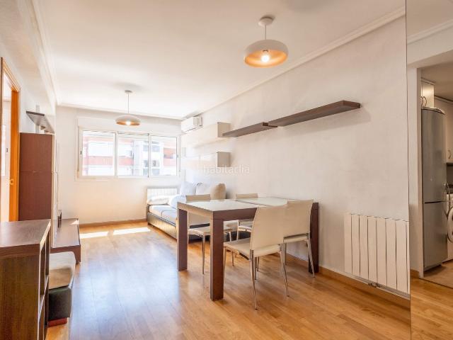 Apartamento en venta en Zaragoza, Arrabal. Apartamento luminoso y tranquilo junto al paseo de la Ribera. Apartamentos.