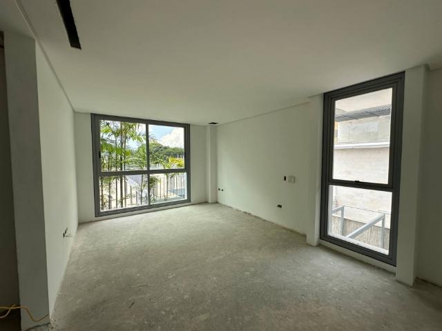 APARTAMENTO EN VENTA EN ZONA EXCLUSIVA ALTAMIRA
