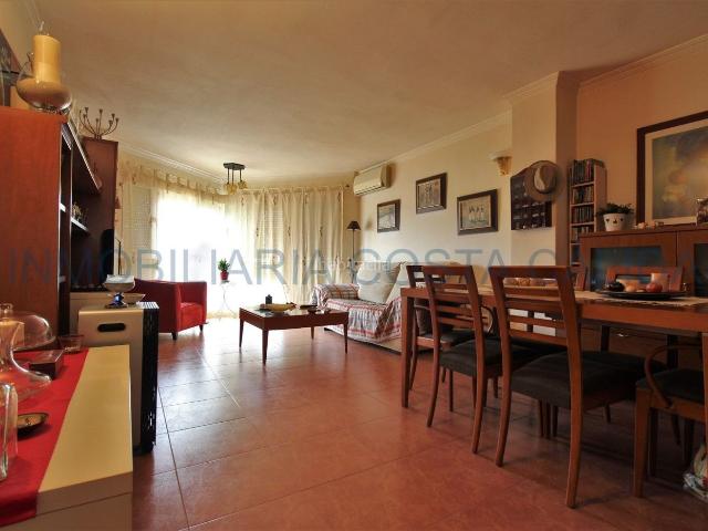 Apartamento en venta en Águilas, Casco Antiguo. Apartamento en segunda línea de playa. Apartamentos.