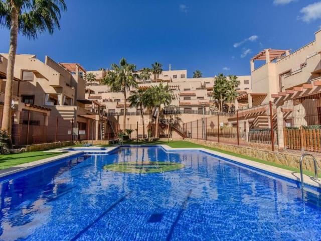 Apartamento en venta en Águilas, Los Collados Los Geraneos. Apartamento en zona residencial con piscina, plaza de garaje y jardín privado. Apartamentos.