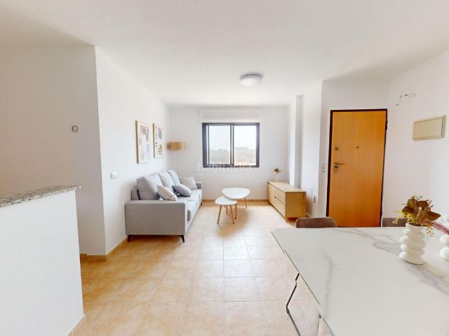 Apartamento en venta en Águilas, Los Collados Los Geraneos. Descubre este acogedor apartamento en venta en Collados Bajo, Águilas Murcia, ubicado en una zona tranquila y rodeada de naturalez.