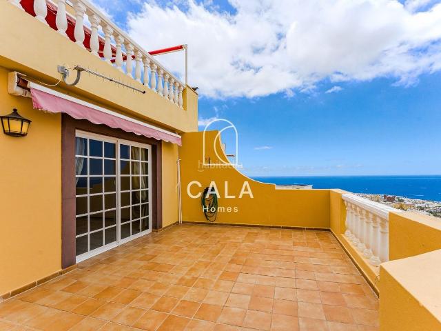 Apartamento en venta en Adeje, Torviscas Centro y Alto. Apartamento en ubicación premium en Costa Adeje con vistas panorámicas al océano. Apartamentos.