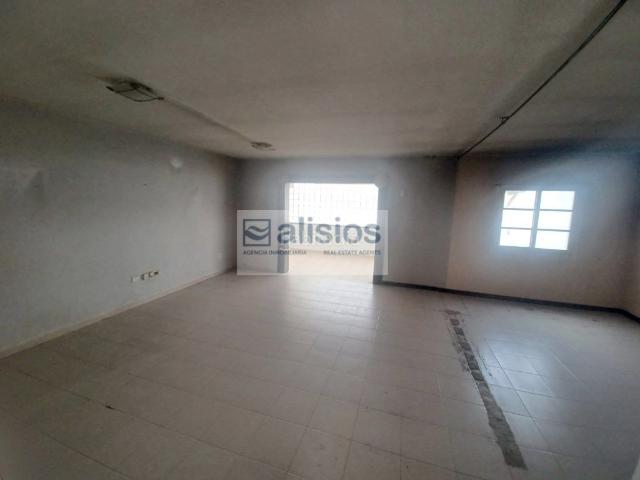 Apartamento en venta en Adeje, Torviscas Centro y Alto. APARTAMENTO EN VENTA EN CALLE ASTURIAS. Apartamentos.
