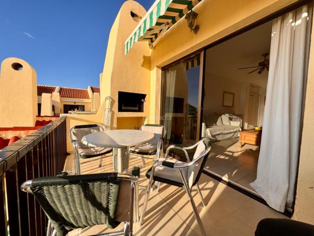 Apartamento en venta en Adeje, Torviscas Bajo. ¡ Vistas al mar y luz infinita! Tu apartamento te espera!. Apartamentos.