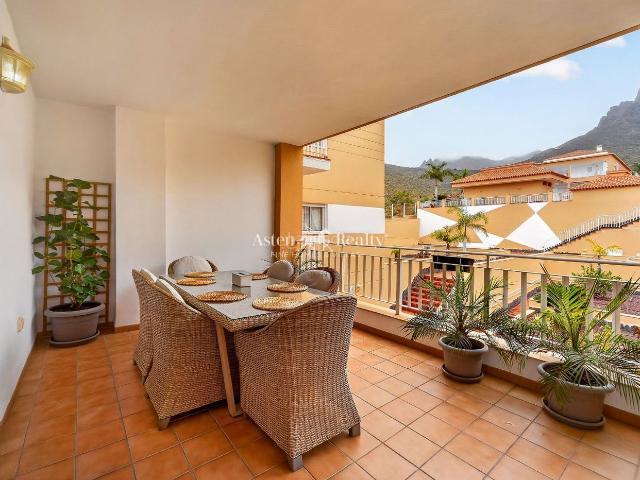 Apartamento en venta en Adeje, Playa Fañabé Alto. APARTAMENTO DE 3 DORMITORIOS EN MADROÑAL, COSTA ADEJE, CON PISCINA Y PARKING. Apartamentos.