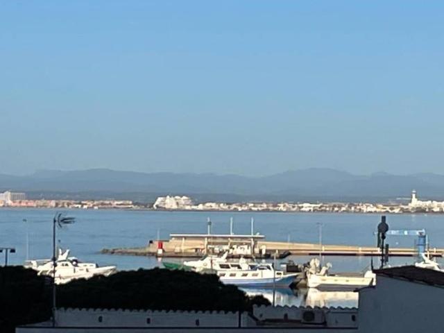 Apartamento en Venta en Almadrava Canyelles Puig Rom