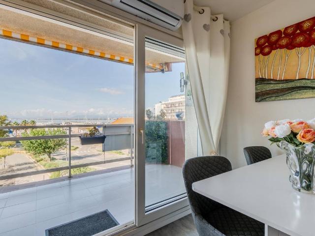 Apartamento en Venta en Almadrava Canyelles Puig Rom