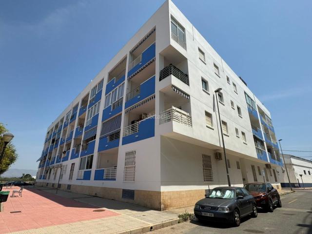 Apartamento en venta en Almoradí. Exclusiva oportunidad! Piso acogedor listo para entrar a vivir. Apartamentos.