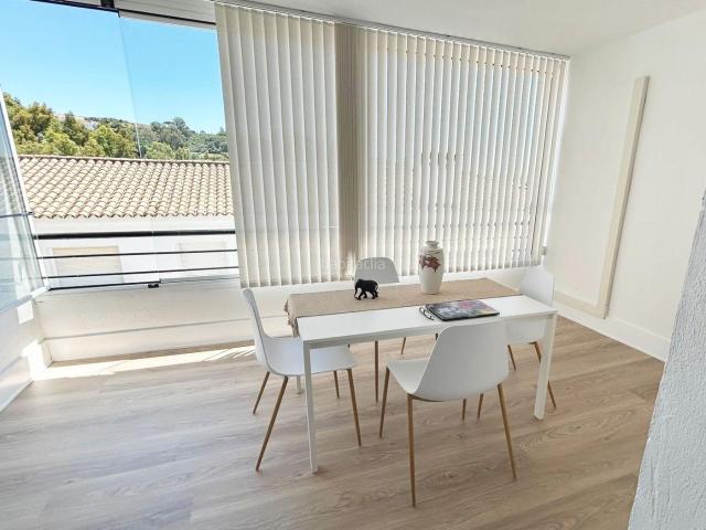 Apartamento en venta en Alcalá de los Gazules. Moderno piso reformado con espectacular terraza acristalada Calle Paterna de Rivera. Apartamentos Alcalá de los.