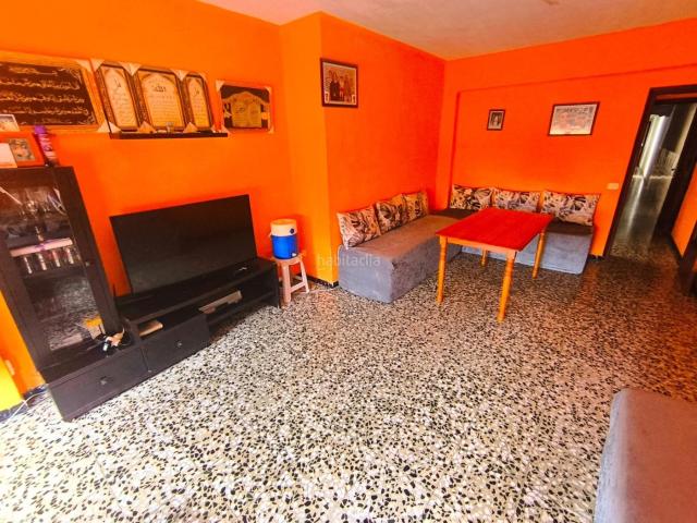 Apartamento en venta en Alcalà de Xivert. En venta gran vivienda con planta baja incluida en Alcalá de Xilvert. Apartamentos Alcalà de.