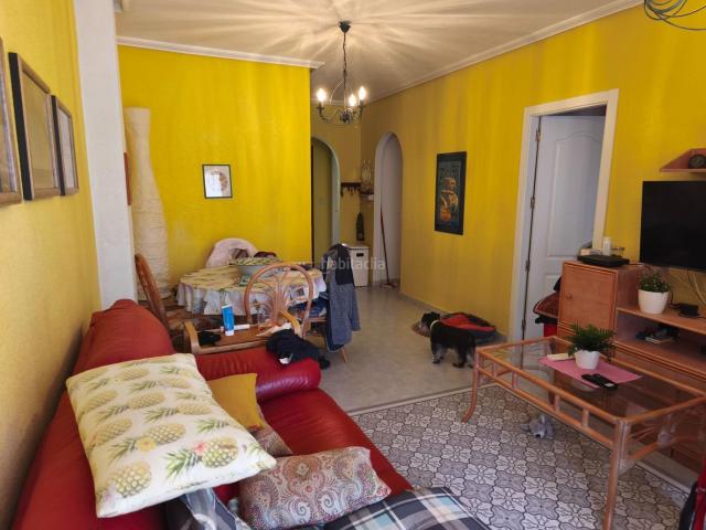 Apartamento en venta en Alcázares Los, Centro. Vivienda en planta baja, piscina comunitaria y ubicación inmejorable. Apartamentos Alcázares.
