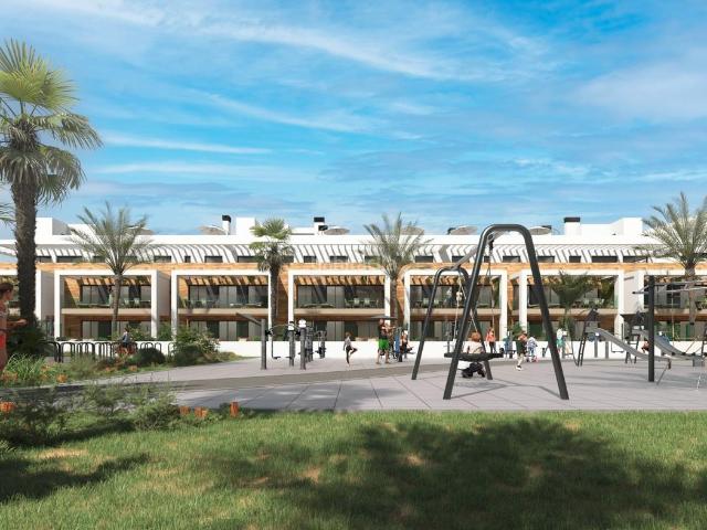 Apartamento en venta en Alcázares Los, Las Lomas de Rame Bahía Bella. APARTAMENTOS EN PLANTA BAJA DE 3 DORMITORIOS, 2 BANtildeOS, TERRAZA, JARDIacuteN, PLAZA DE PARKING Y TRASTERO EN LOS.