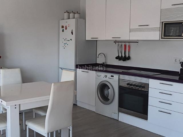 Apartamento en venta en Alcossebre. Apartamento moderno con terraza en el corazón de Alcossebre, cerca de la playa. Apartamentos.