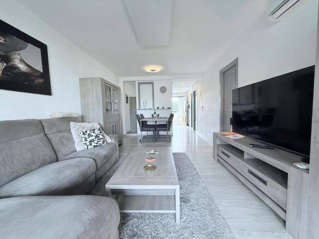 Apartamento en venta en Alfàs del Pi l´, L´Albir. Oportunidad única en El Albir, frente al campo de golf y a pocos metros de la playa!. Apartamentos Alfàs del Pi.