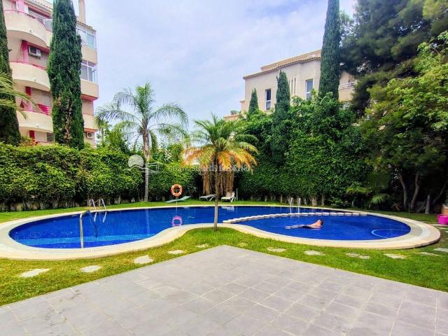 Apartamento en venta en Alfàs del Pi l´, L´Albir. Elegante Apartamento de Diseño Totalmente Reformado en el Corazón de El Albir. Apartamentos Alfàs del Pi.