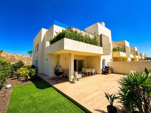Apartamento en venta en Algorfa Alicante
