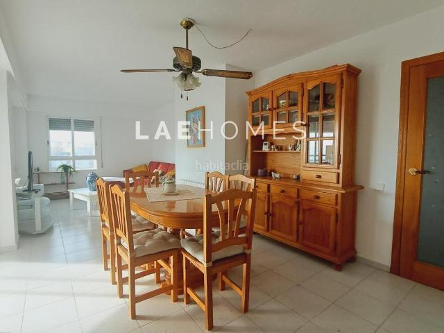 Apartamento en venta en Alicante, Agua Amarga Urbanova. Venta de piso en Playa Urbanova, Alicante. Apartamentos.