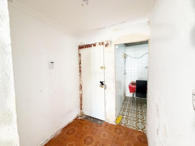 Apartamento en venta en Alicante, Juan XXIII. Piso para reformar por 60.000 en Alicante una excelente oportunidad de inversión. Apartamentos.