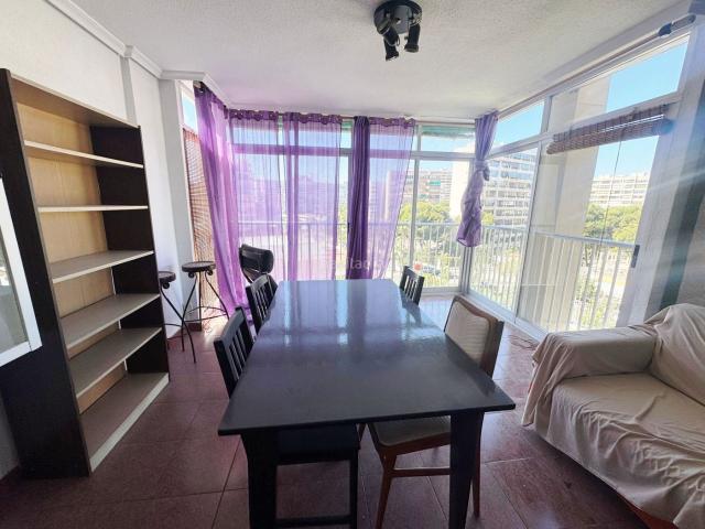 Apartamento en venta en Alicante, Playa de San Juan. Local en San Juan Playa. Apartamentos.