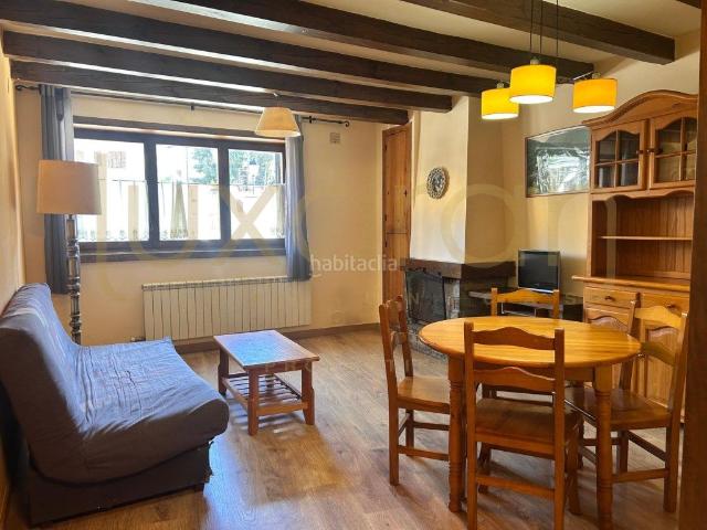 Apartamento en venta en Alt Àneu Pirineos. Apartamento con licencia turística en València dÀneu. Apartamentos Alt.