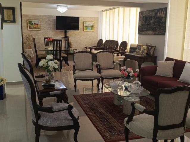 Apartamento en venta en Altamira