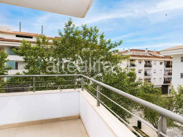Apartamento en venta en Altea, Altea Ciudad. Amplio Apartamento Reformado en Garganes Altea. Apartamentos.