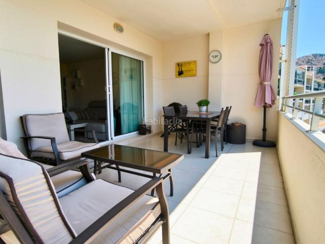 Apartamento en venta en Altea, Altea la Vella. Luminoso apartamento con vistas panorámicas al mar y a la montaña en Altea Hills. Apartamentos.