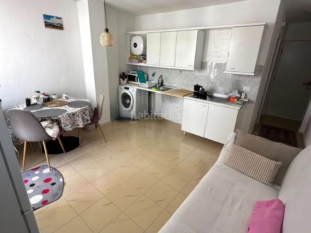 Apartamento en venta en Antigua, Caleta de Fuste. Oportunidad de inversión en Fuerteventura Elegante apartamento de 1 dormitorio con piscina en Costa Antigua. Apartamentos.