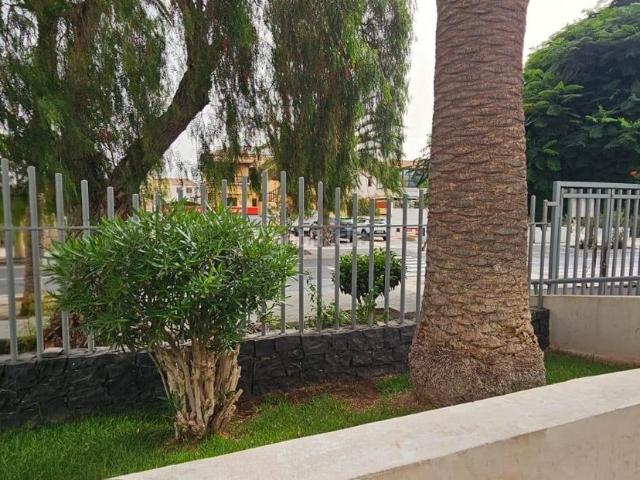 Apartamento en venta en Arona, Costa del Silencio. Se vende apartamento reformado de dos habitaciones en Costa del Silencio, Tenerife Sur. Apartamentos.