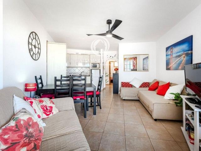 Apartamento en venta en Arona, Los Cristianos. Apartamento con vistas al mar en Los Cristianos. Apartamentos.