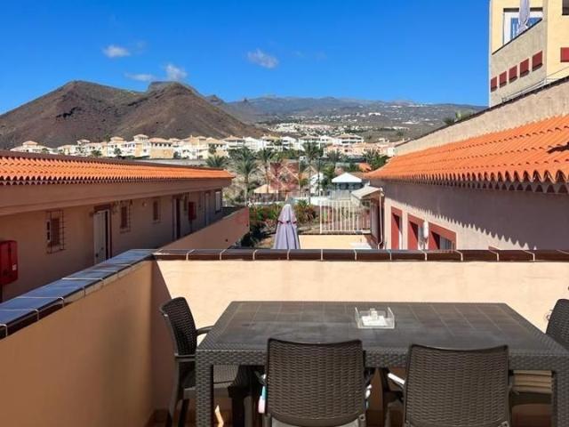 Apartamento en venta en Arona, Los Cristianos. Apartamentos.