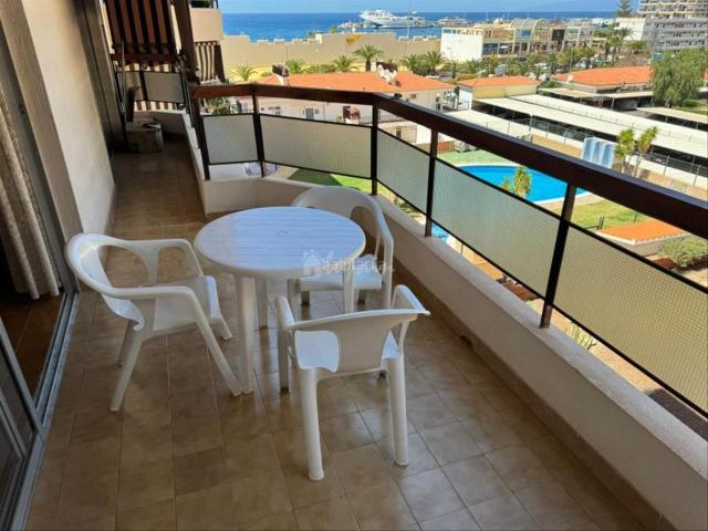 Apartamento en venta en Arona, Los Cristianos. Apartamentos.