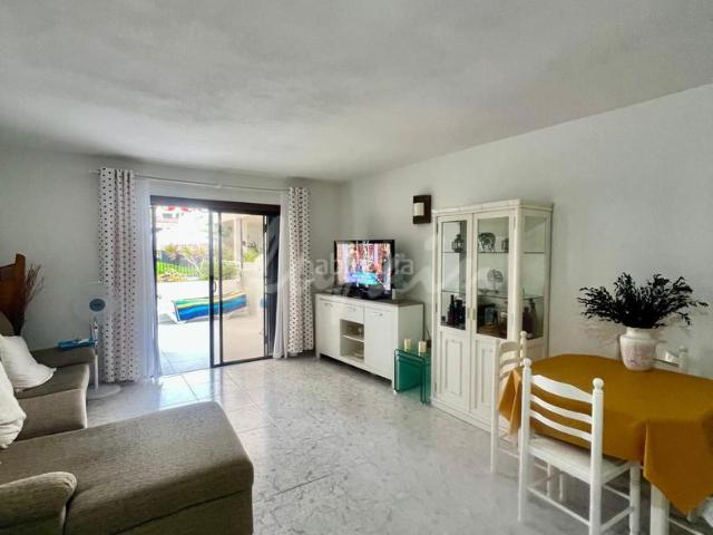 Apartamento en venta en Arona, Los Cristianos. Apartamentos.