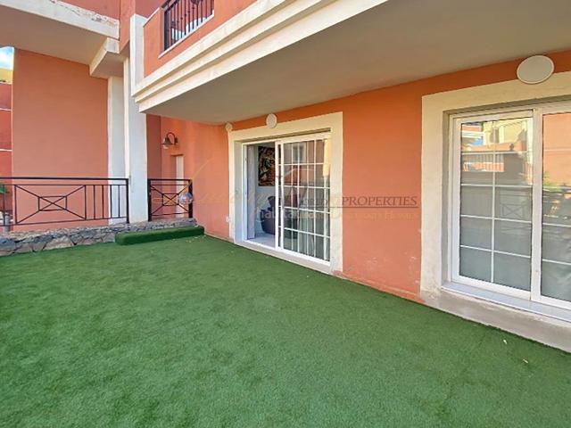 Apartamento en venta en Arona, Los Cristianos. Granada Park Los Cristianos. Apartamentos.