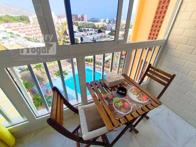 Apartamento en venta en Arona, Playa de las Américas. En Venta apartamento en el complejo residencial Torres de Yomely en el centro de Playa de Las Américas Arona. Apartamentos.