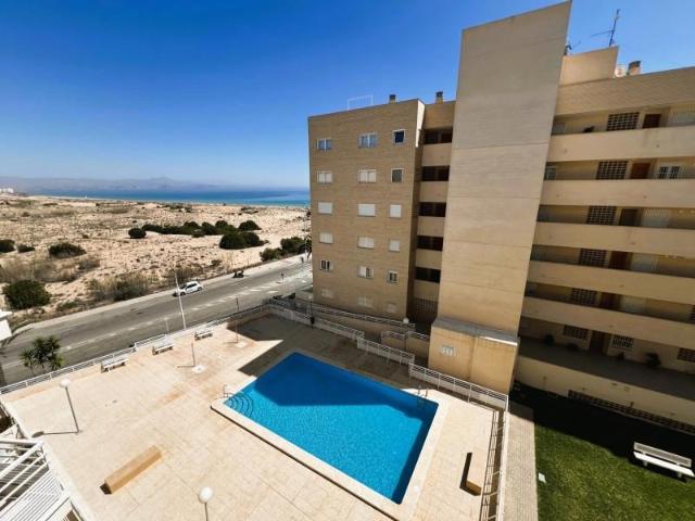 Apartamento en venta en Arenales del sol, Avenida costa blanca
