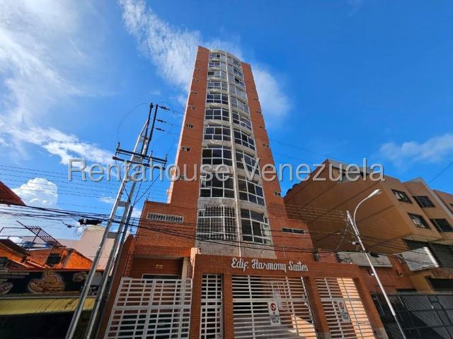 Apartamento en Venta en Avenida Ayacucho, Maracay