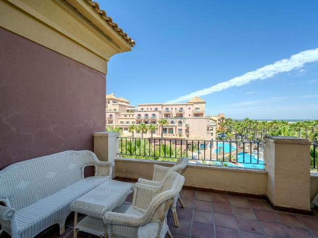 Apartamento en venta en Ayamonte, Punta del Moral. Vive el Mediterráneo en primera línea de playa en Punta del Moral. Apartamentos.