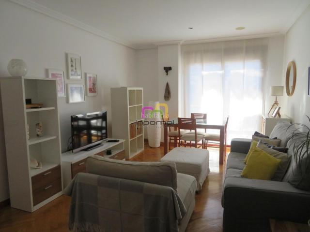 Apartamento en venta en Badajoz, Maria Auxiliadora Barriada de Llera. ESTUPENDO APARTAMENTO DE DOS DORMITORIOS EN BARRIADA DE LLERA. Apartamentos.