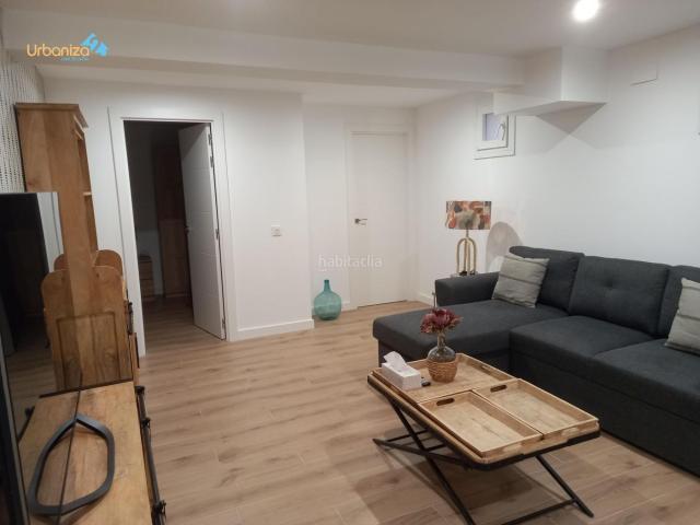 Apartamento en venta en Badajoz, Pardaleras. APARTAMENTO DE 1 DORMITORIO A ESTRENAR EN SEMISOTANO, TOTALMENTE AMUEBLADO. Apartamentos.